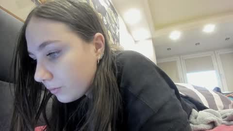 Snapshot of shadow_raffi chatting on January 19, 2025, 1:33 pm shadow_raffi online show from January 19, 2025, 1:33 pm