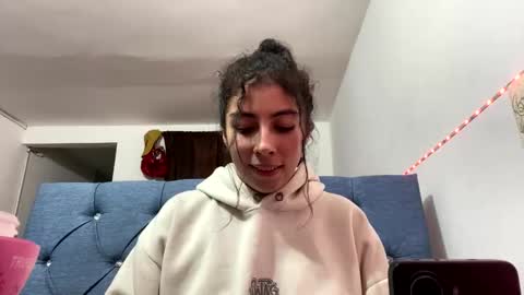 shadow_velvet online show from November 22, 2025, 7:18 am