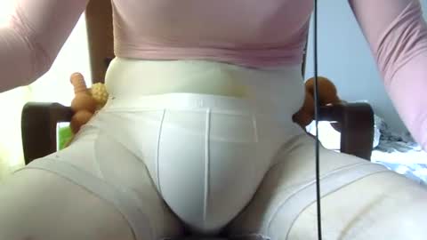 Snapshot of shakespeareisahomie chatting on November 23, 2025, 5:35 pm shakespeareisahomie online show from November 23, 2025, 5:35 pm