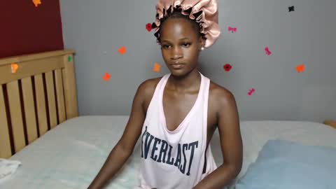 shaky xxx online show from March 3, 2025, 11:44 am