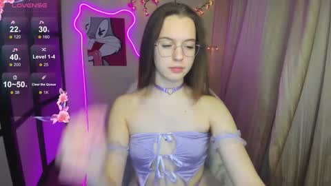 Vivian online show from November 13, 2025, 4:39 pm