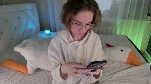 Snapshot of shameles_pussy chatting on February 9, 2025, 11:36 am shameles_pussy online show from February 9, 2025, 11:36 am