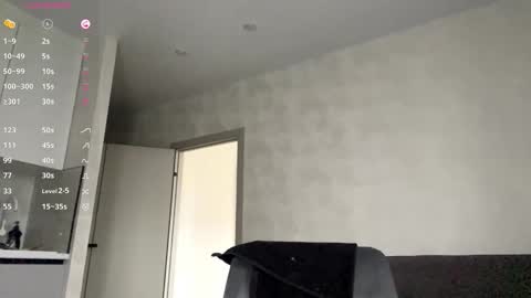 Viola online show from November 22, 2025, 7:07 am