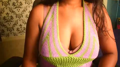 Snapshot of shanaya_indian chatting on September 12, 2025, 4:12 am shanaya indian online show from September 12, 2025, 4:12 am