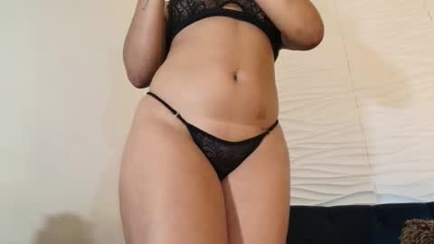 Snapshot of shanellblack chatting on October 22, 2025, 10:31 pm ShanellBlack online show from October 22, 2025, 10:31 pm