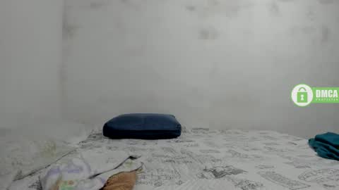 Snapshot of shaniblack chatting on December 1, 2025, 8:36 pm Danna online show from December 1, 2025, 8:36 pm