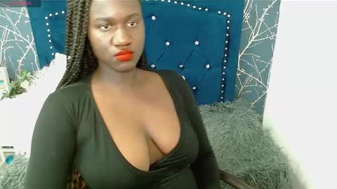shanntall_tk online show from February 13, 2025, 6:05 pm
