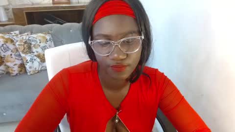 shanntall_tk online show from February 22, 2025, 6:41 pm