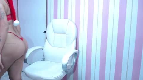Snapshot of shantal_luw chatting on December 24, 2024, 7:55 pm shantal online show from December 24, 2024, 7:55 pm