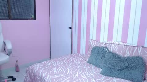 Snapshot of shantal_luw chatting on March 8, 2025, 8:14 pm shantal online show from March 8, 2025, 8:14 pm