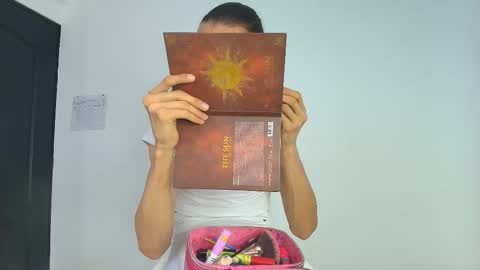 Snapshot of shantala_nastasiia chatting on October 6, 2025, 12:35 pm shantala nastasiia online show from October 6, 2025, 12:35 pm