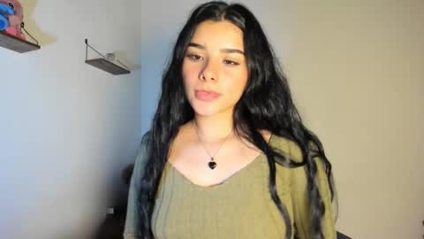 Sara online show from November 10, 2025, 3:38 am