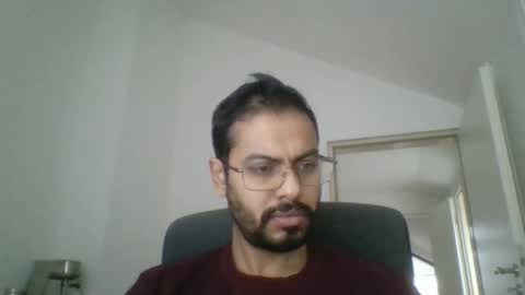 sharmamanxyz online show from November 17, 2025, 8:20 am