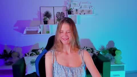 Snapshot of sharonevansi chatting on February 8, 2025, 5:50 pm Sharon online show from February 8, 2025, 5:50 pm