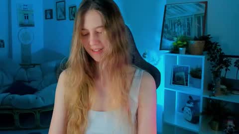 Snapshot of sharonevansi chatting on February 11, 2025, 11:43 am Sharon online show from February 11, 2025, 11:43 am