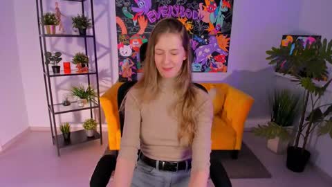 Snapshot of sharonevansi chatting on February 18, 2025, 2:59 pm Sharon online show from February 18, 2025, 2:59 pm