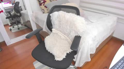 Snapshot of sharonvelvet chatting on February 9, 2025, 3:56 pm Sharon online show from February 9, 2025, 3:56 pm