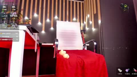 Snapshot of sharoon_gold chatting on January 25, 2025, 11:32 pm Your mistress Sharon online show from January 25, 2025, 11:32 pm