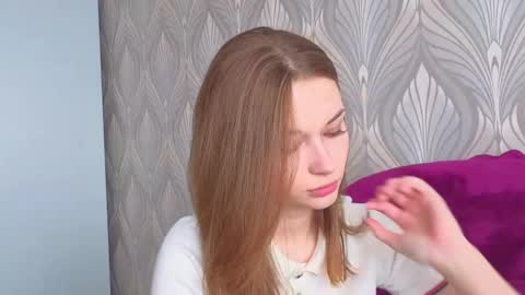 Snapshot of sharrimalagisi chatting on October 2, 2025, 4:30 am Miroslava online show from October 2, 2025, 4:30 am