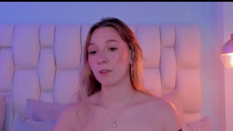 Shantall online show from October 29, 2025, 2:36 am