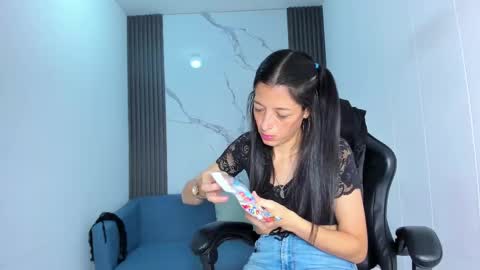 Lady Shauna online show from September 25, 2025, 2:48 am