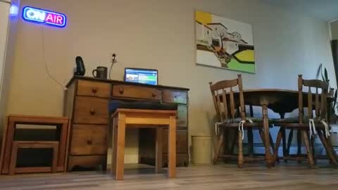 Snapshot of shave_deeez chatting on November 2, 2025, 3:25 pm shave deeez online show from November 2, 2025, 3:25 pm