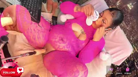 Snapshot of shayna_manson_ chatting on February 27, 2025, 9:00 am INDEPENDENT MODEL  ITS JUST YOU  ME online show from February 27, 2025, 9:00 am