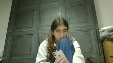 Snapshot of shaywoodtwink chatting on December 20, 2025, 8:49 pm Shay Edging online show from December 20, 2025, 8:49 pm