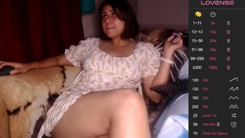 Snapshot of she_is_monica chatting on December 1, 2024, 11:47 pm Monica online show from December 1, 2024, 11:47 pm