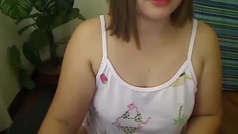 Snapshot of shebomb488504 chatting on February 13, 2025, 8:27 am jane online show from February 13, 2025, 8:27 am