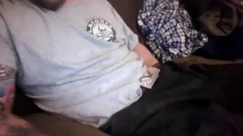 sheepydoggy45 online show from November 6, 2025, 1:39 am