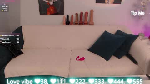 Snapshot of sheilaryan chatting on February 4, 2025, 7:51 am Sheila GMT 2 Tuesday Wednesday Friday Saturday Sunday- 8 5 online show from February 4, 2025, 7:51 am
