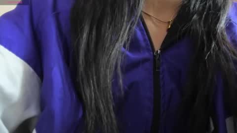 Snapshot of sheilly_brown chatting on October 30, 2025, 10:32 pm sheilly_brown online show from October 30, 2025, 10:32 pm