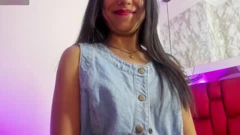 Snapshot of sheilly_brown chatting on November 7, 2025, 7:25 pm sheilly_brown online show from November 7, 2025, 7:25 pm