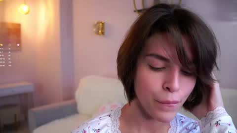 Snapshot of shelleyharn chatting on October 4, 2025, 1:25 am Alex online show from October 4, 2025, 1:25 am