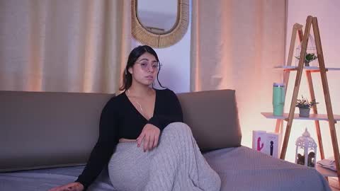  Transmission schedule Monday - Friday 715 am to 200 pm time Colombia  online show from November 4, 2025, 3:00 pm