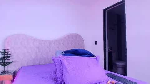 Shelsy online show from December 4, 2025, 11:52 am