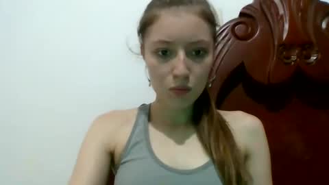 shelsyzevee_ online show from October 27, 2025, 12:36 am