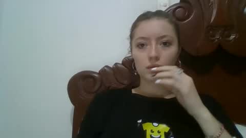 shelsyzevee_ online show from December 5, 2025, 1:47 am