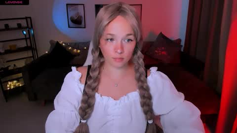 Sheril online show from September 28, 2025, 3:06 pm