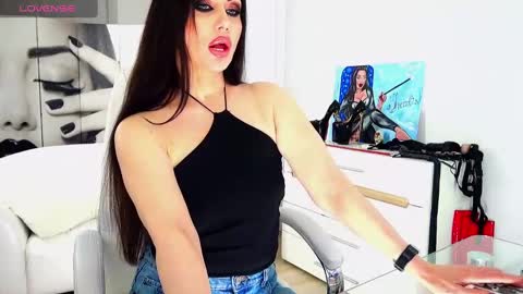 Snapshot of sherlismoon chatting on January 5, 2025, 10:50 pm SherlisMoon online show from January 5, 2025, 10:50 pm
