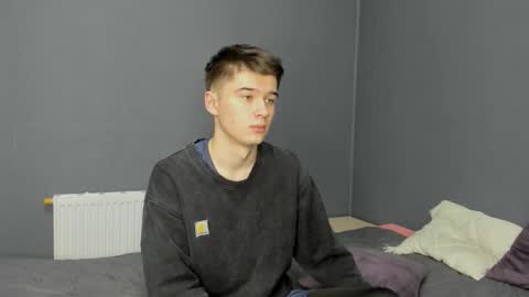 Snapshot of sherlockmax chatting on November 16, 2025, 9:31 pm Max online show from November 16, 2025, 9:31 pm