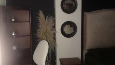 Snapshot of sheryl_jones chatting on October 18, 2025, 12:06 pm sheryl_jones online show from October 18, 2025, 12:06 pm