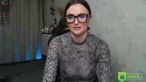Snapshot of sheslike_firstlove chatting on February 11, 2025, 4:24 pm Vanessa online show from February 11, 2025, 4:24 pm