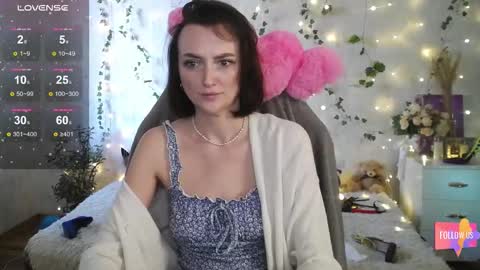 Snapshot of sheslike_firstlove chatting on November 15, 2025, 7:27 am Vanessa online show from November 15, 2025, 7:27 am