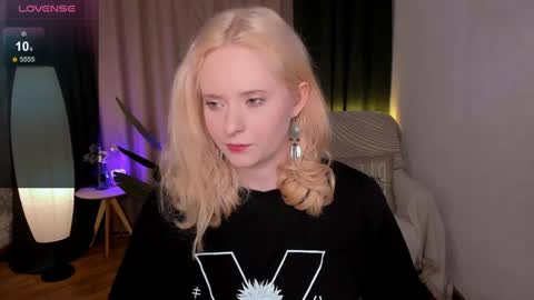 Hello guys my name is Aemilia online show from February 5, 2025, 12:06 pm