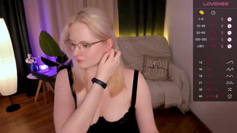 Hello guys my name is Aemilia online show from February 16, 2025, 3:05 pm