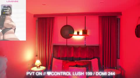 Snapshot of sheyla_hills_ chatting on January 24, 2025, 4:27 am Sheyla online show from January 24, 2025, 4:27 am