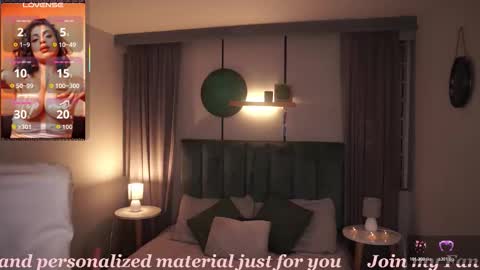 Snapshot of sheyla_hills_ chatting on November 8, 2025, 4:45 am Sheyla online show from November 8, 2025, 4:45 am