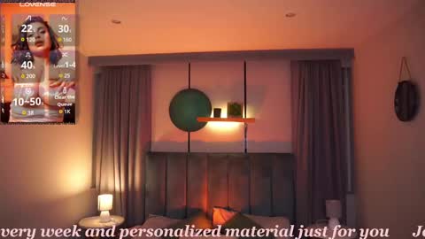 Snapshot of sheyla_hills_ chatting on November 16, 2025, 3:56 am Sheyla online show from November 16, 2025, 3:56 am